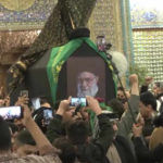 Analisis – Mengapa Teheran Tidak Menyerah: Kalkulasi Strategis dan Psikologi Kepemimpinan Iran di Tengah Perang dengan Amerika Serikat Pemakaman