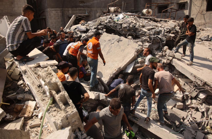 Gedung Rusak Perang Runtuh di Gaza City, 21 Tewas dan Ratusan Warga Sempat Terjebak